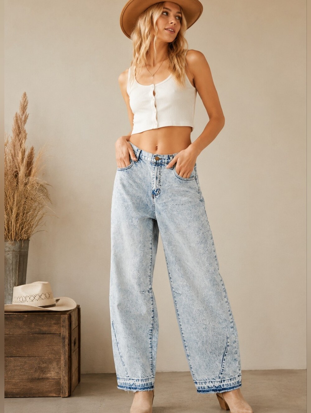 West Fade Barrel Jeans Blue Acid Wash Denim Size 29 Womens Raw Hem High Rise